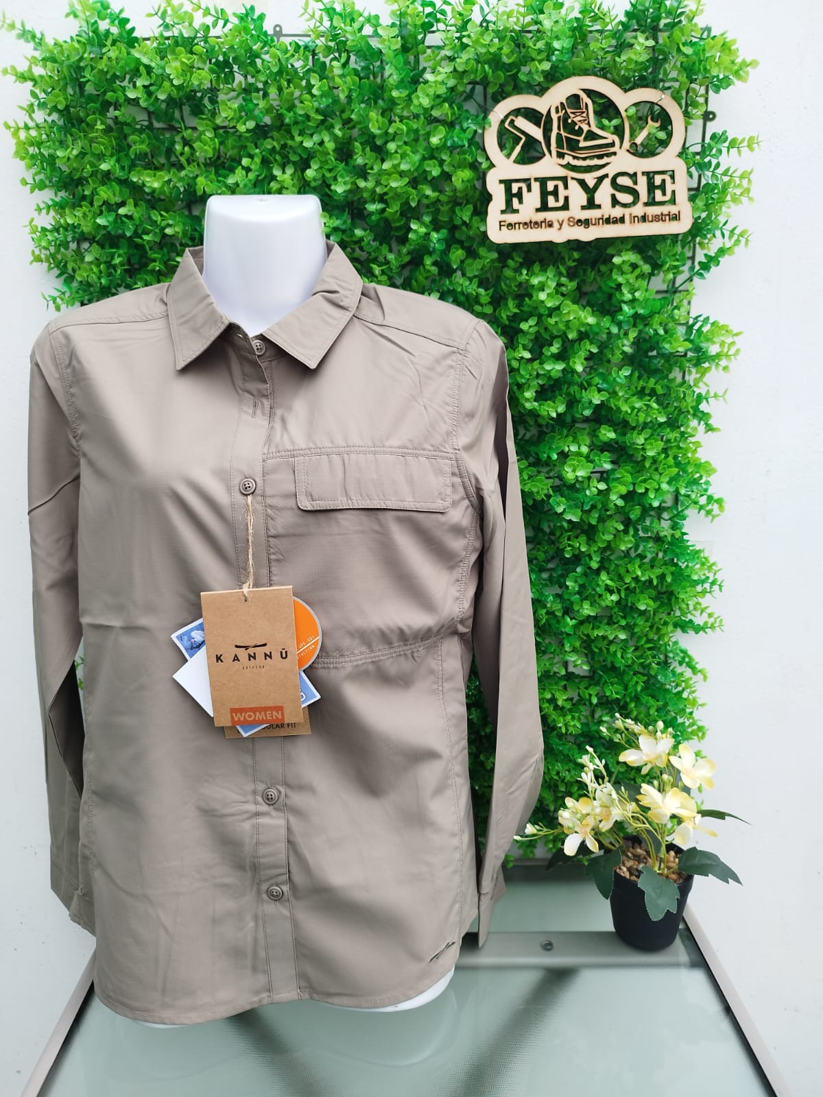 BLUSA OUTDOOR MUJER KHAKI $25.990